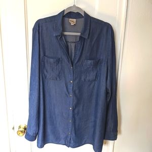 Como Vintage Chambray Button Down. XL